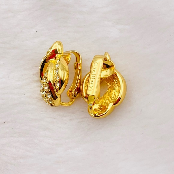 Authentic Christian Dior Rhinestones Gold tone clip earring - Picture 8 of 11